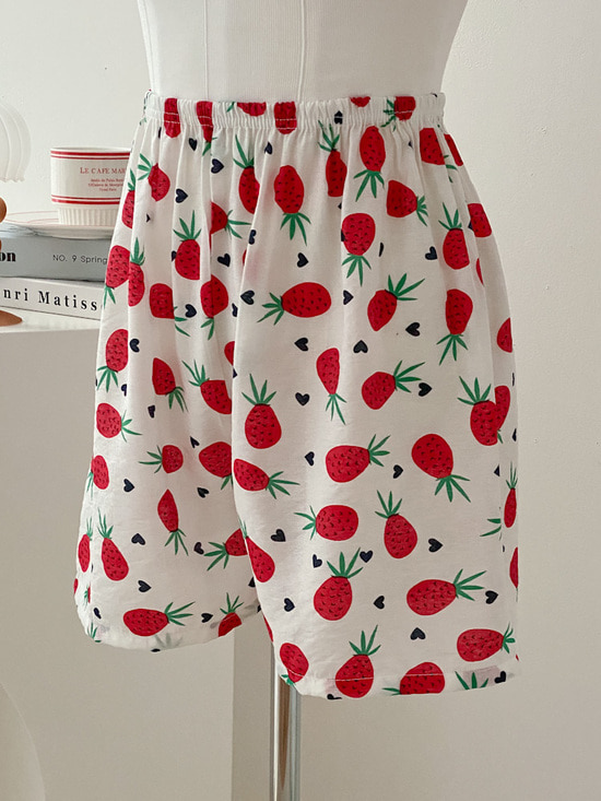 1+1 딸기 인견 3부 쿨링 비스코스 홈웨어 파자마 잠옷 반바지 4color
