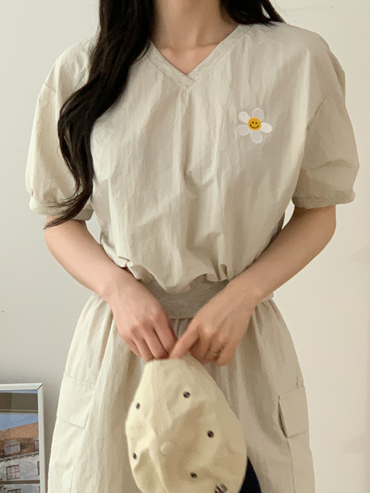 해바라기 자수 루즈핏 아노락 반팔 맨투맨 티셔츠 4color